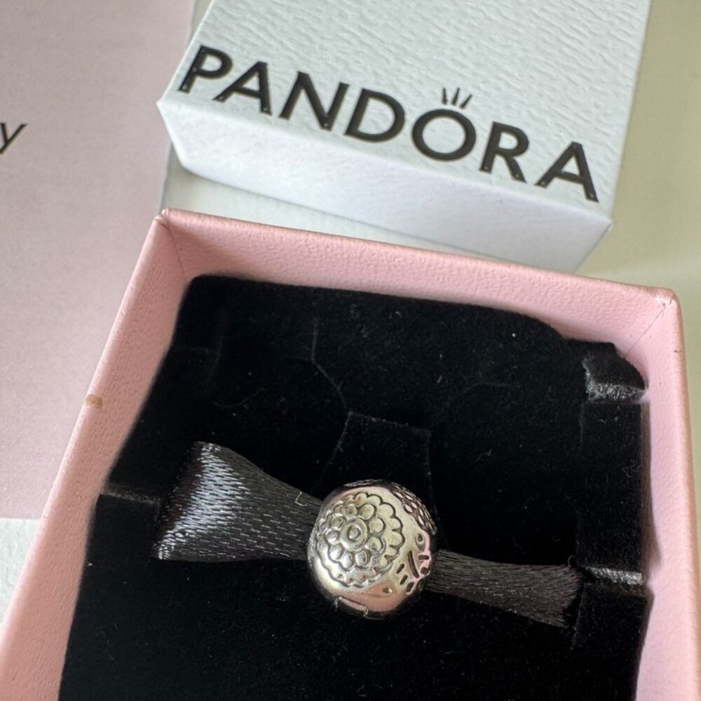 AUTHENTIC NIB PANDORA RHODIUM MIDNIGHT BLOOM CLIP CHARM RETIRED 791009BR